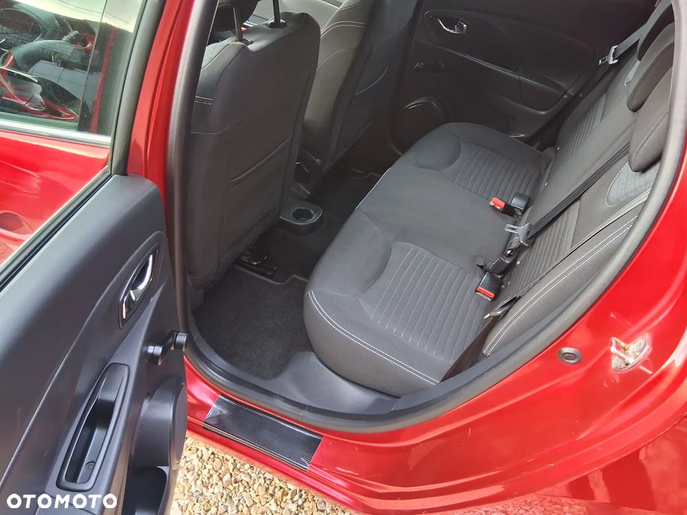 Renault Clio TCe 90 Limited - 13