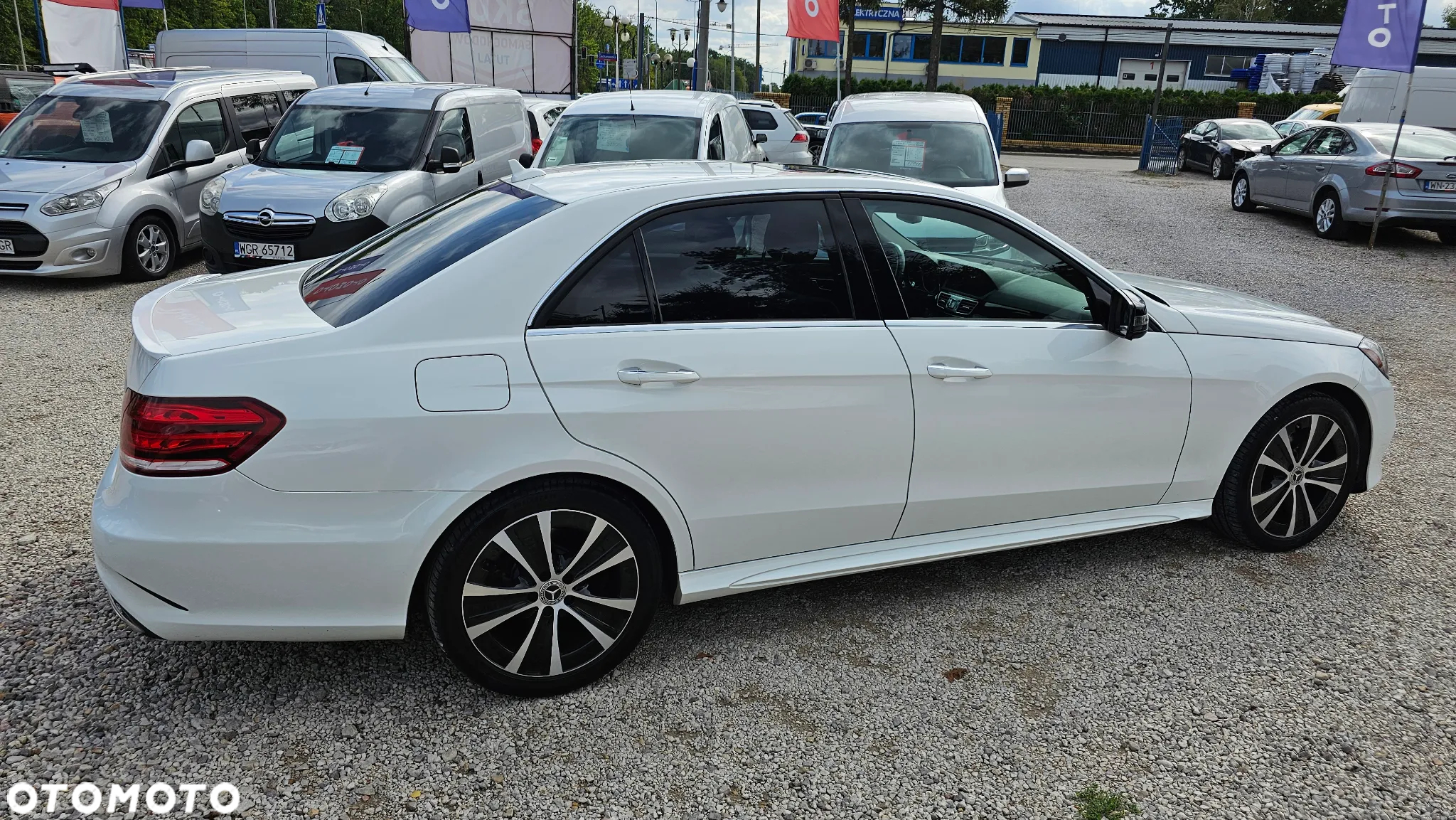 Mercedes-Benz Klasa E 250 BlueTEC 9G-TRONIC Avantgarde - 34