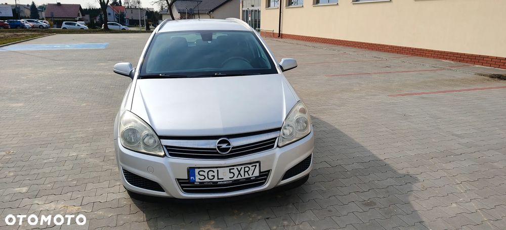 Opel Astra 1.9 CDTI Cosmo - 4