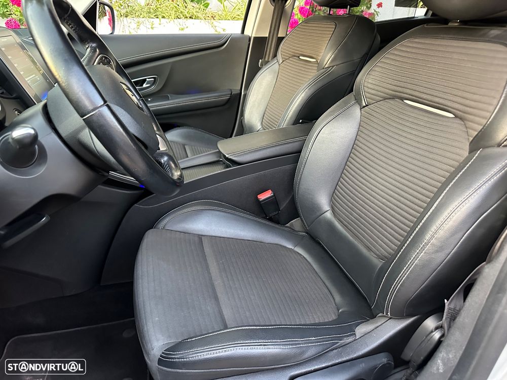 Renault Grand Scénic 1.6 dCi Luxe SS - 19