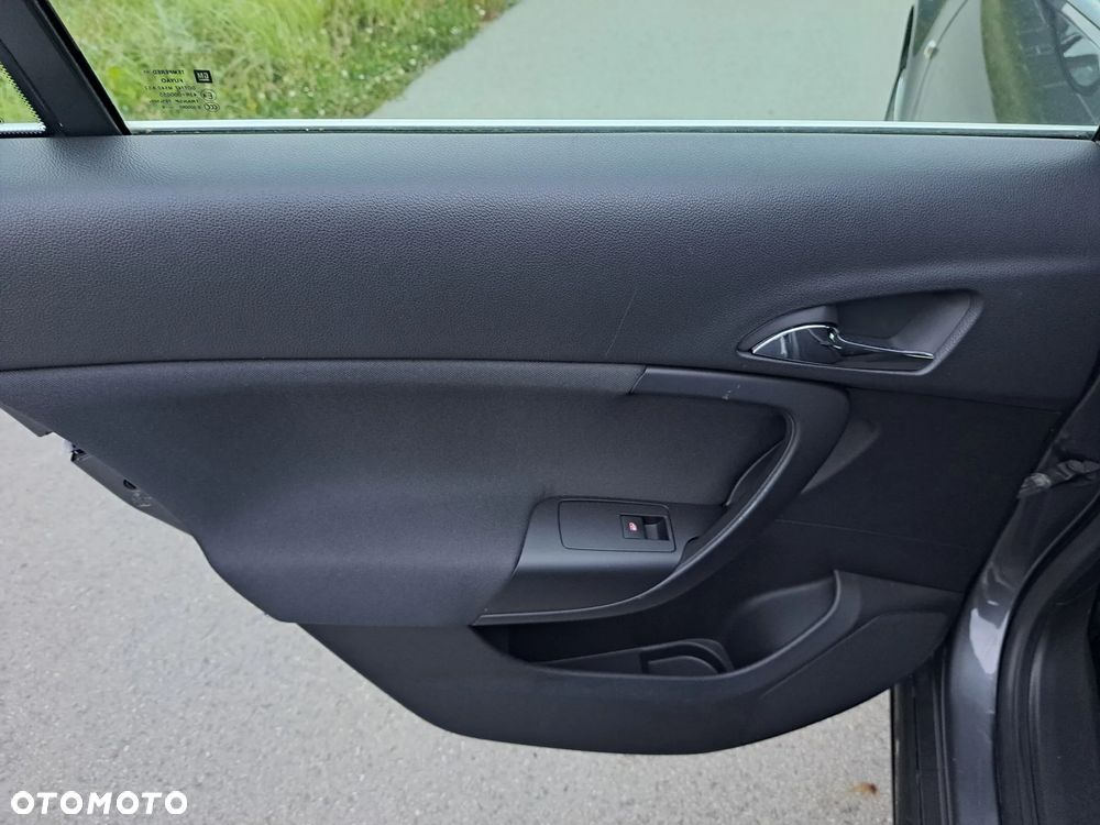 Opel Insignia 1.8 Cosmo - 15