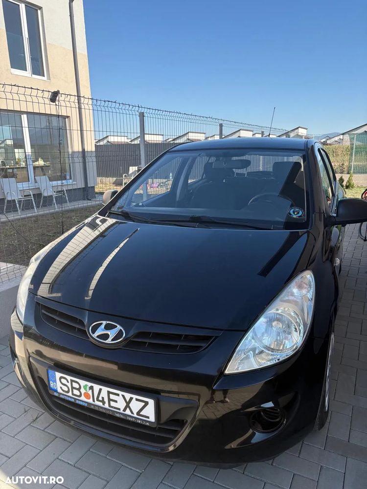 Hyundai i20 - 24
