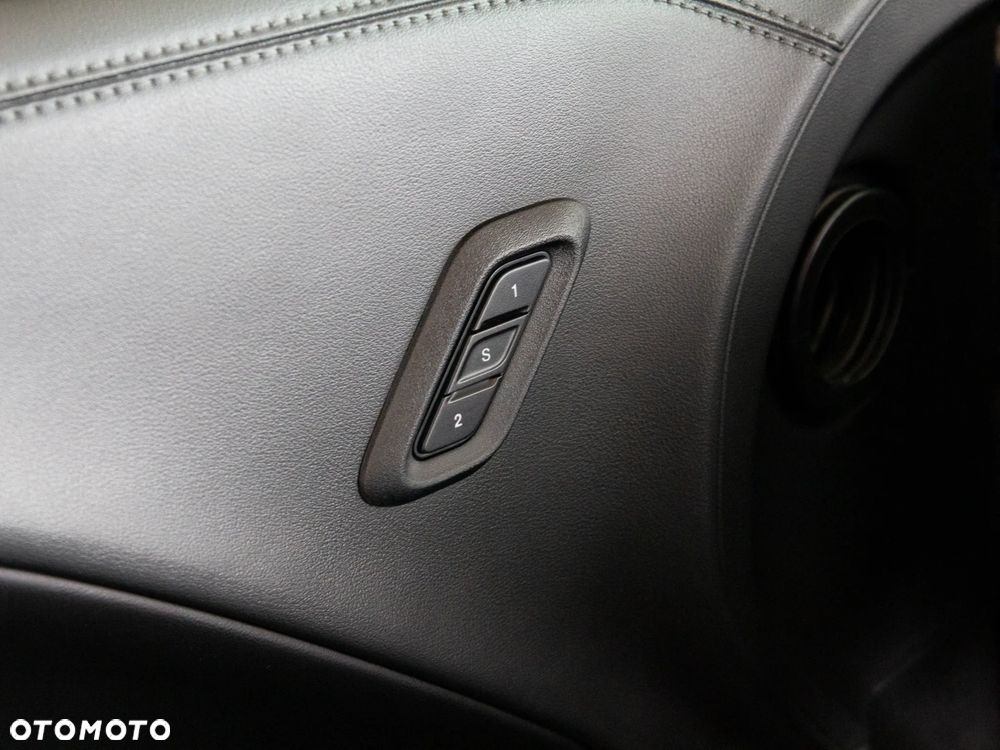 Dodge Challenger 3.6 GT Plus AWD - 13