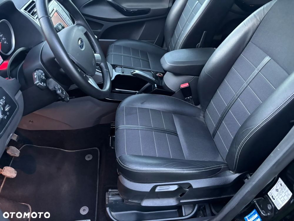 Ford Kuga 2.0 TDCi 4x4 Titanium - 2