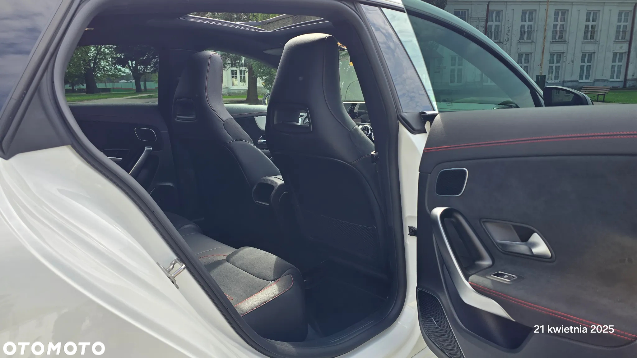 Mercedes-Benz CLA 250 4-Matic Progressive 7G-DCT - 27