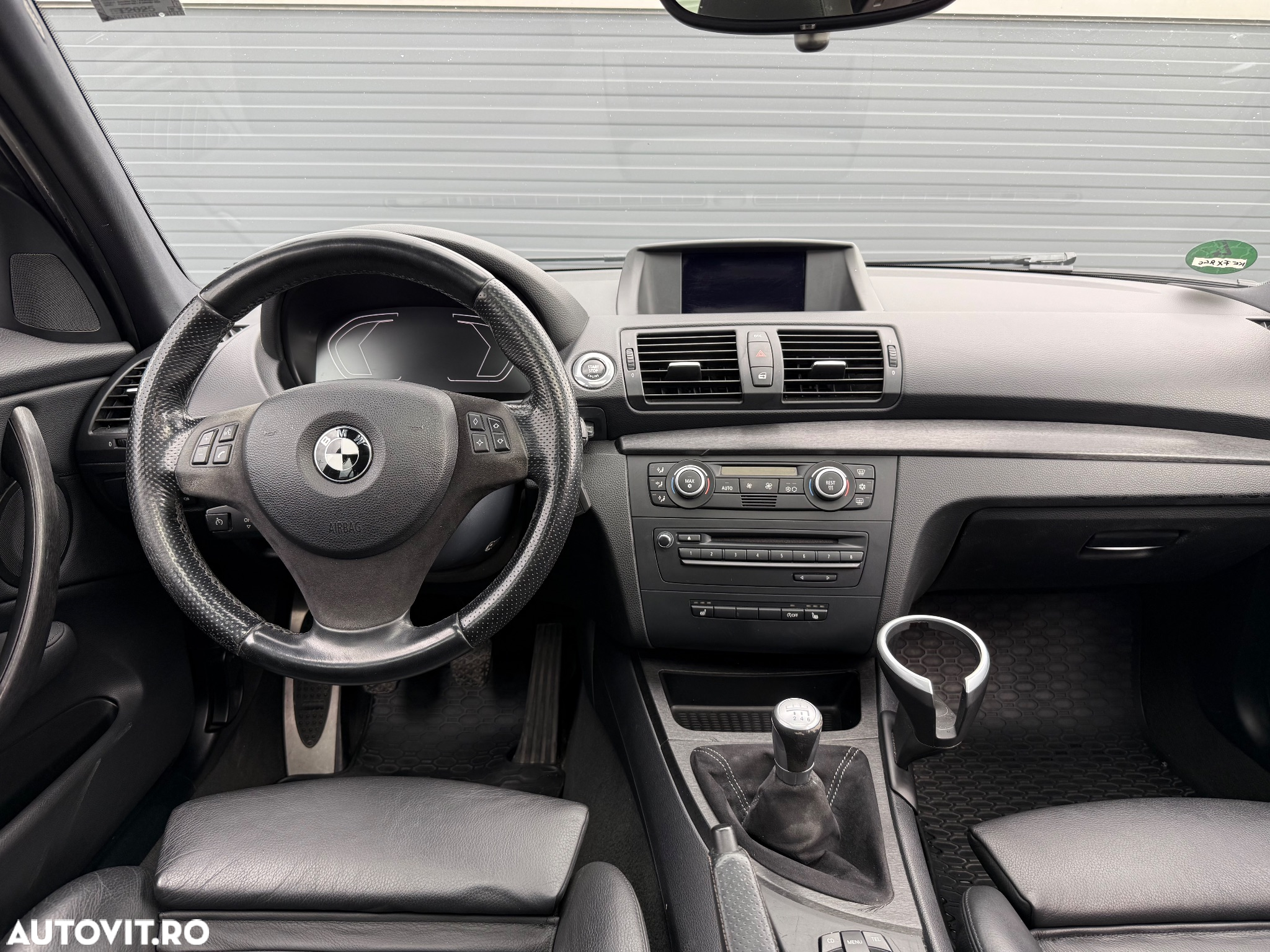 BMW Seria 1 123d - 9