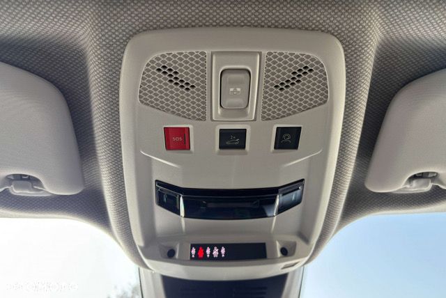 Jeep Avenger 1.2 T3 mHEV Summit FWD eDCT6 - 6