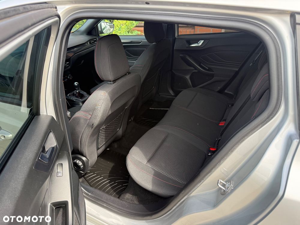 Ford Focus 2.0 TDCi ST-Line ASS - 19