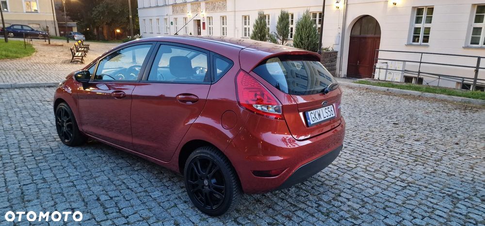Ford Fiesta 1.25 Ambiente EU5 - 29