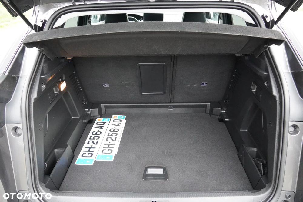 Peugeot 3008 1.5 BlueHDi Allure Pack S&S EAT8 - 18