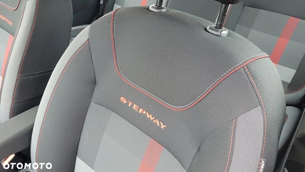 Dacia Logan TCe 90 S&S Easy-R Stepway - 19