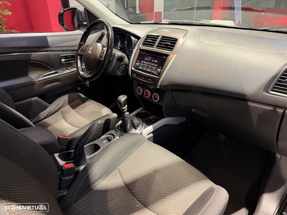 Mitsubishi ASX 1.8 DI-D Instyle - 10