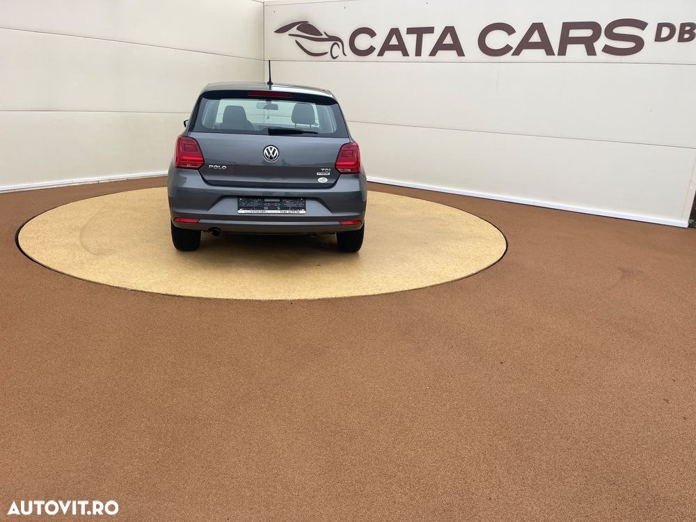 Volkswagen Polo 1.4 TDI CR BMT Comfortline - 13