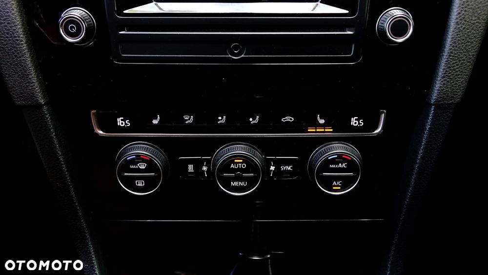 Volkswagen Golf - 19