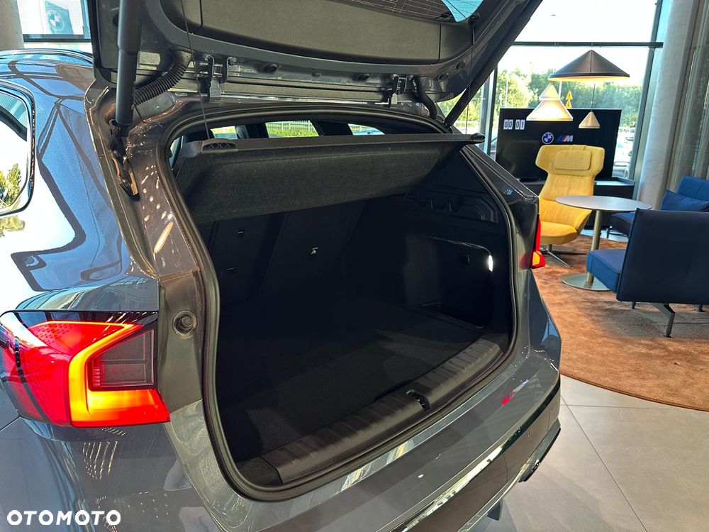 BMW X1 sDrive18d xLine - 25