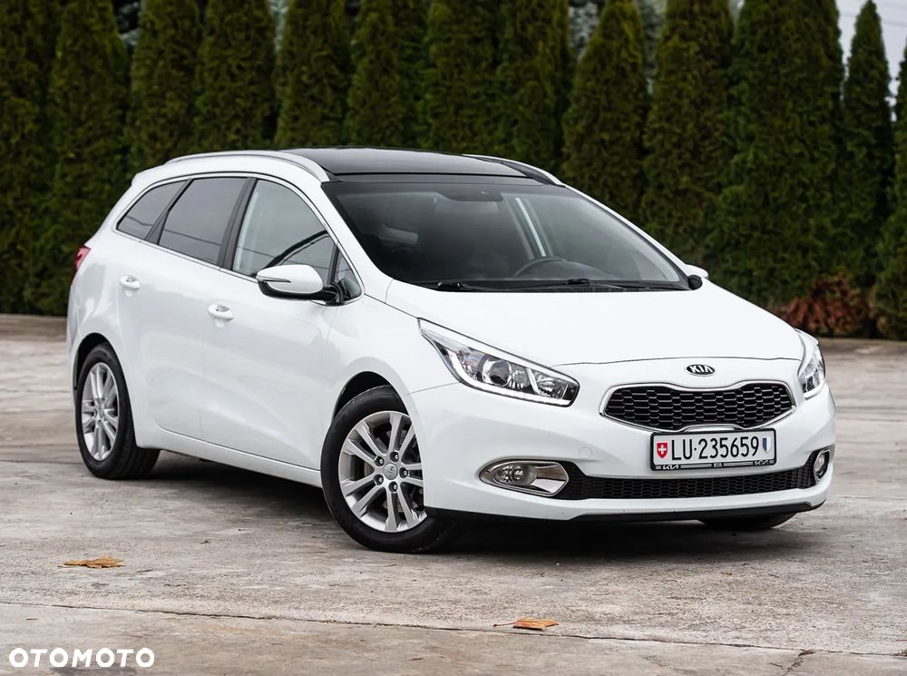 Kia Ceed 1.6 GDI DCT Platinum Edition - 1