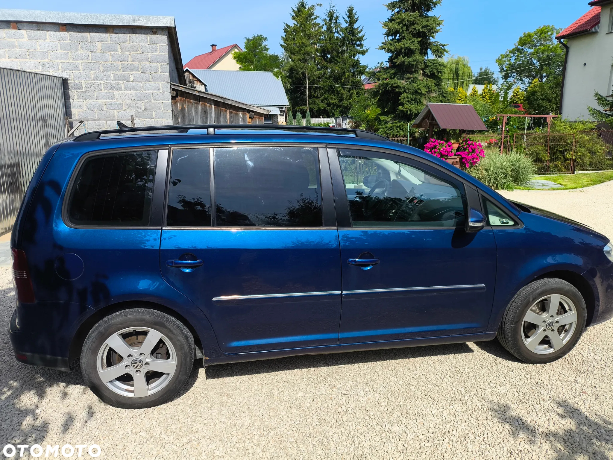 Volkswagen Touran - 8