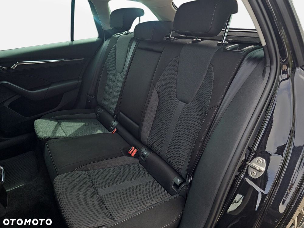 Skoda Octavia 2.0 TDI Style DSG - 18