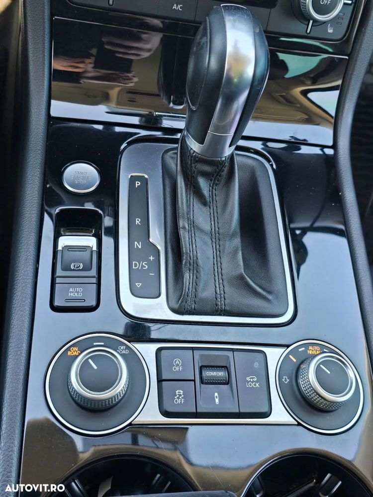 Volkswagen Touareg V6 TDI BMT Supreme Plus - 17