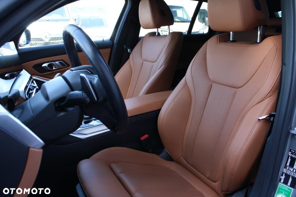 BMW Seria 3 - 11