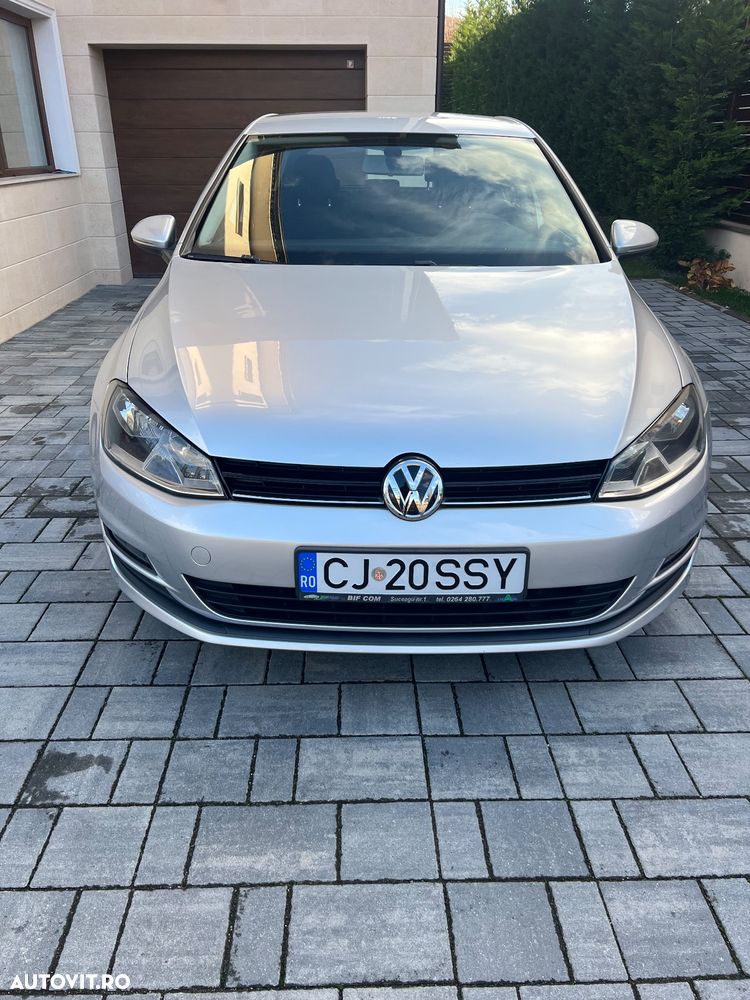 Volkswagen Golf - 2