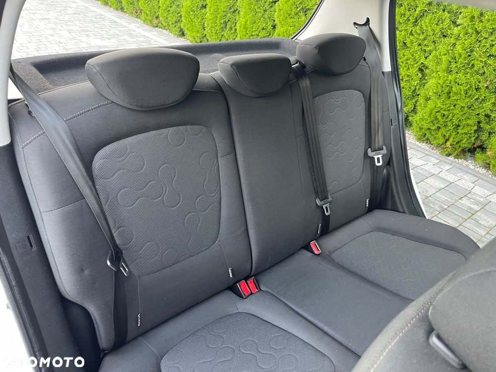 Hyundai i20 - 13