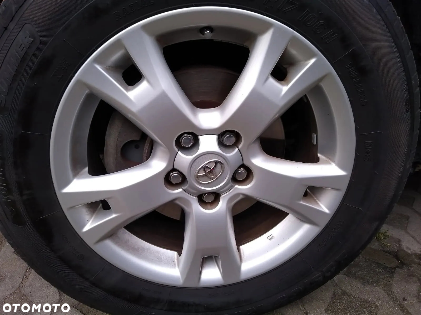 Toyota RAV4 - 18