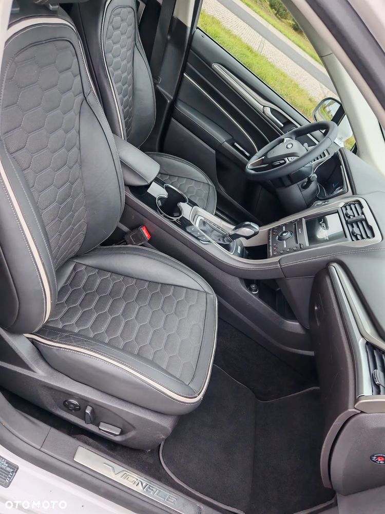 Ford Mondeo 2.0 Hybrid Vignale - 13