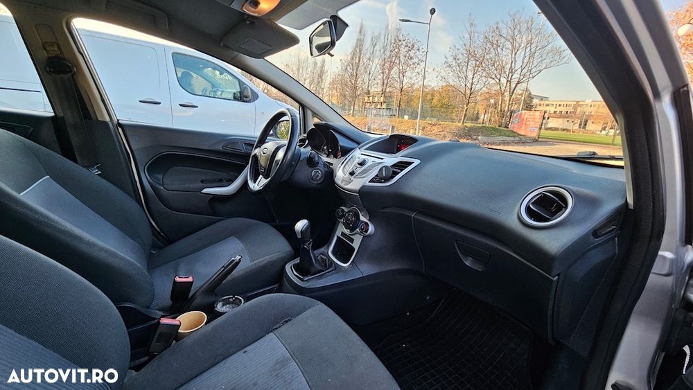 Ford Fiesta - 7