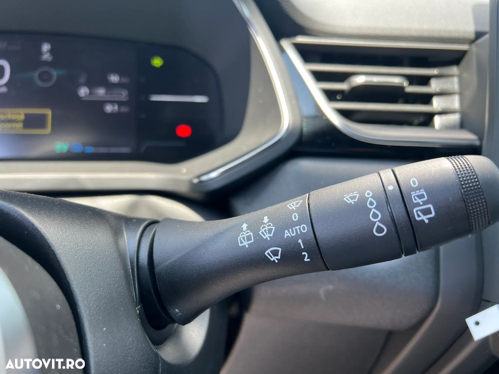 Mitsubishi Grandis - 31