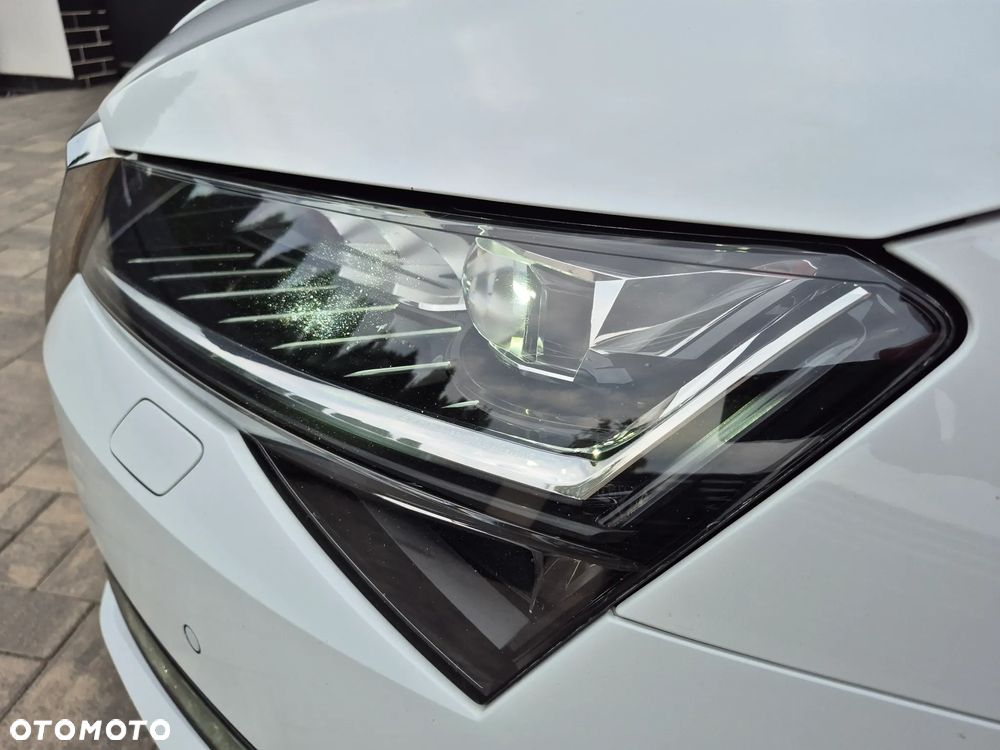 Skoda Superb 2.0 TDI SCR Ambition DSG - 23