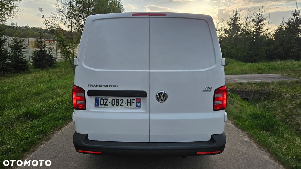 Volkswagen Transporter - 11