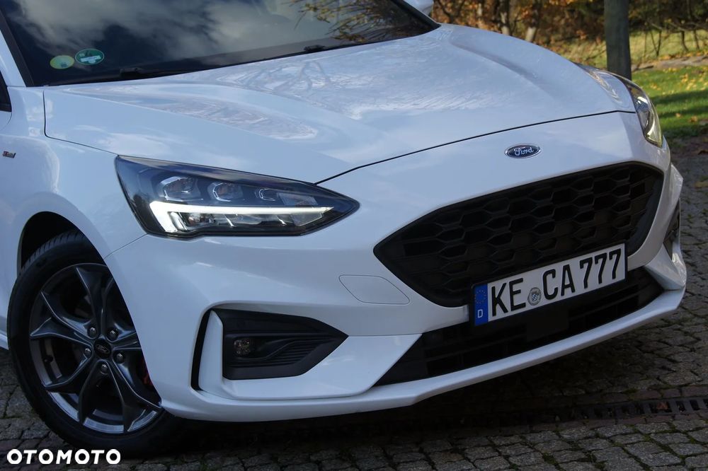 Ford Focus Turnier 1.5 EcoBlue Start-Stopp-System ST-LINE DESIGN - 16