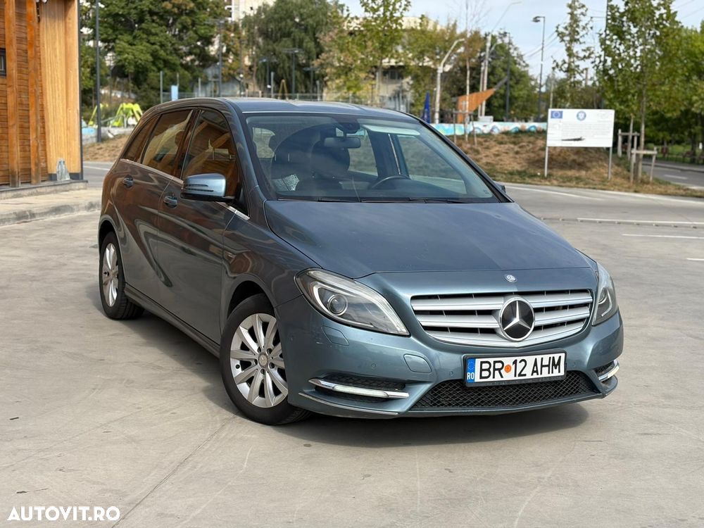 Mercedes-Benz B - 1