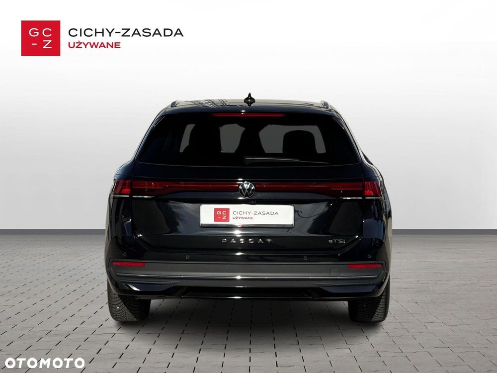 Volkswagen Passat - 4