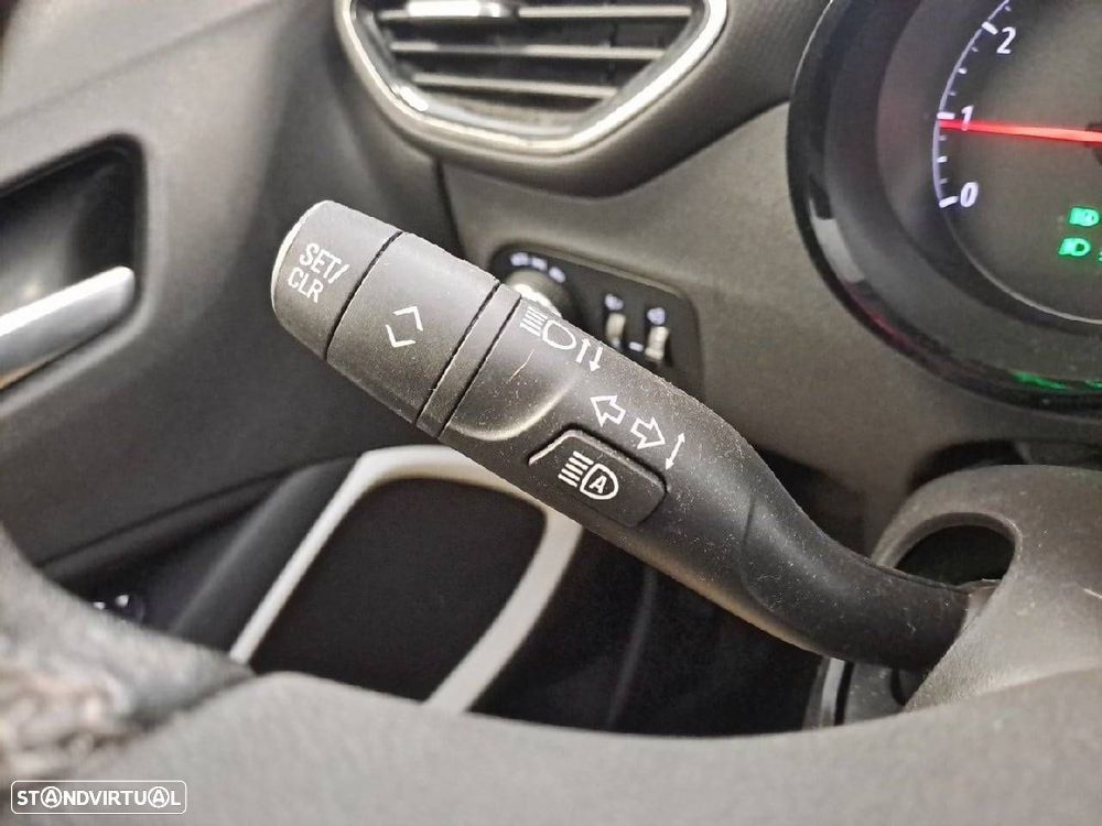 Opel Crossland X - 13