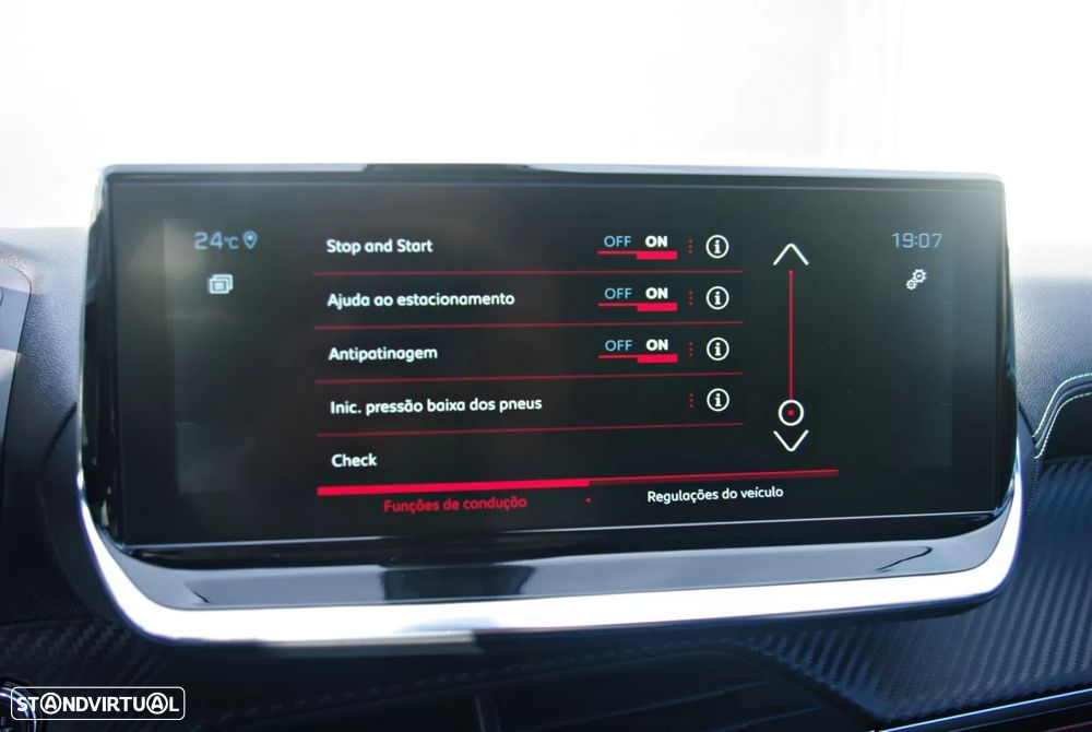 Peugeot 2008 1.2 PureTech GT Line EAT8 - 38