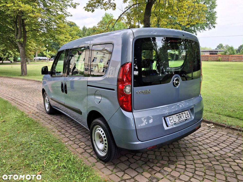 Opel Combo 1.4 Cosmo - 4