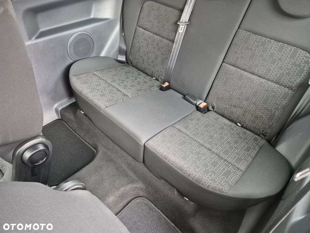 Mitsubishi Colt 1.1 - 15