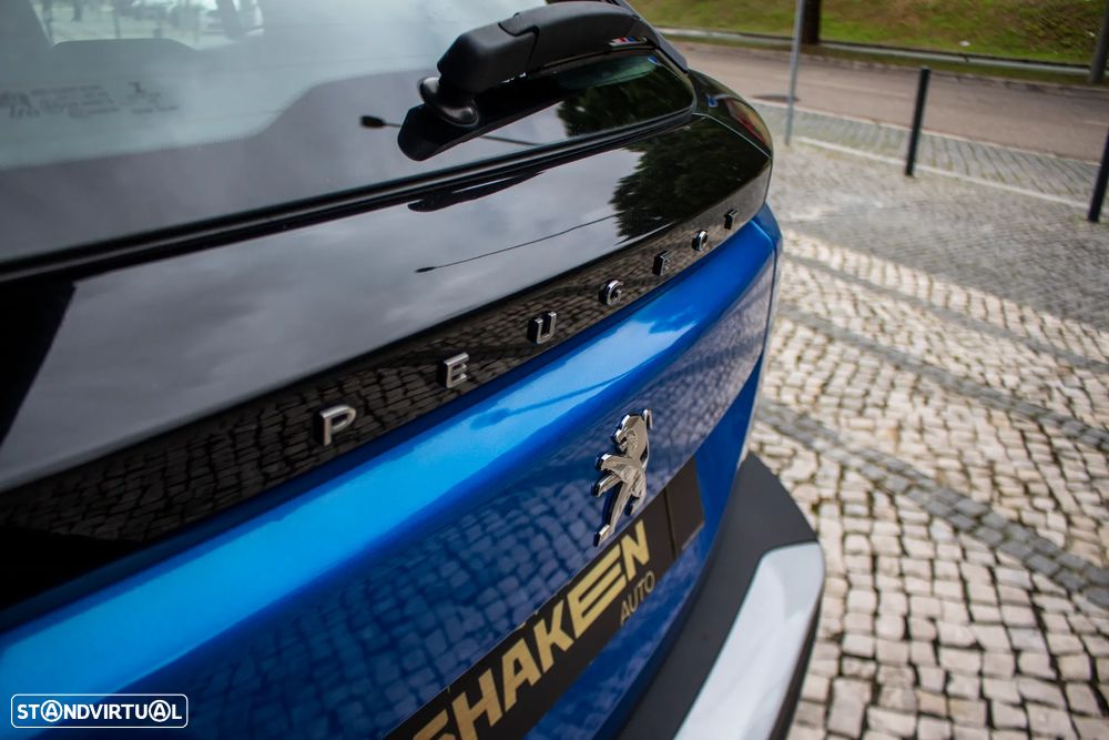 Peugeot 2008 1.2 PureTech Active - 12