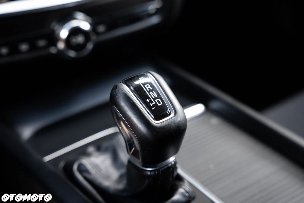Volvo V60 D3 Geartronic Momentum - 21