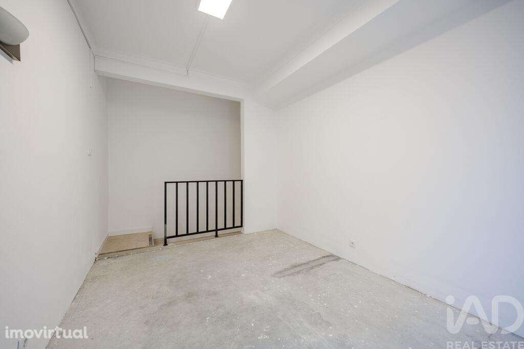 Loja / Estabelecimento Comercial em Campo de Ourique de 180,00 m2 - Grande imagem: 3/25