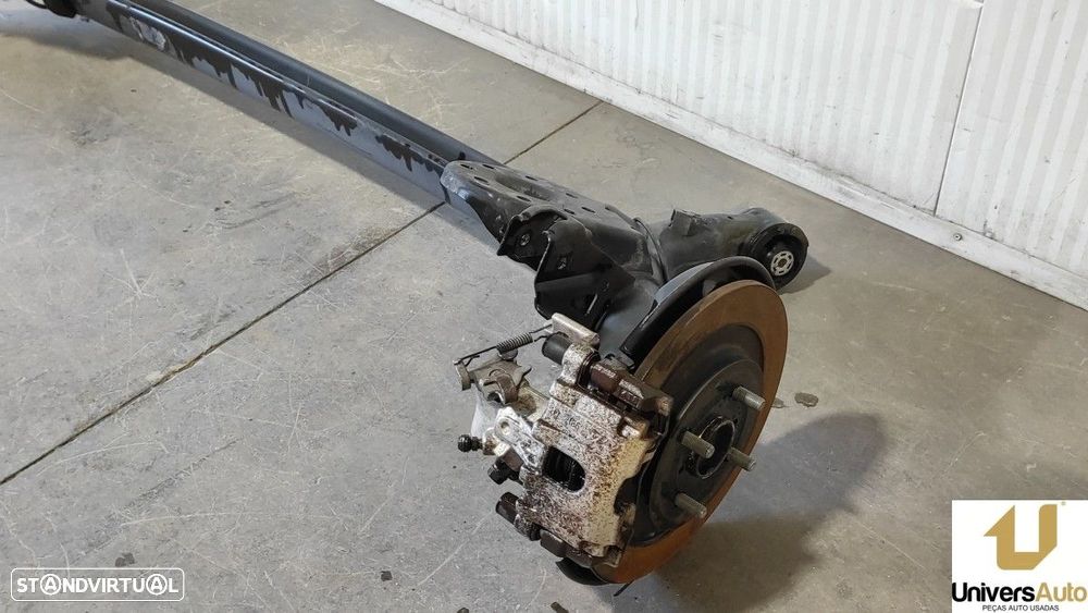 CHARRIOT TRASEIRO TOYOTA YARIS ACTIVE - 2