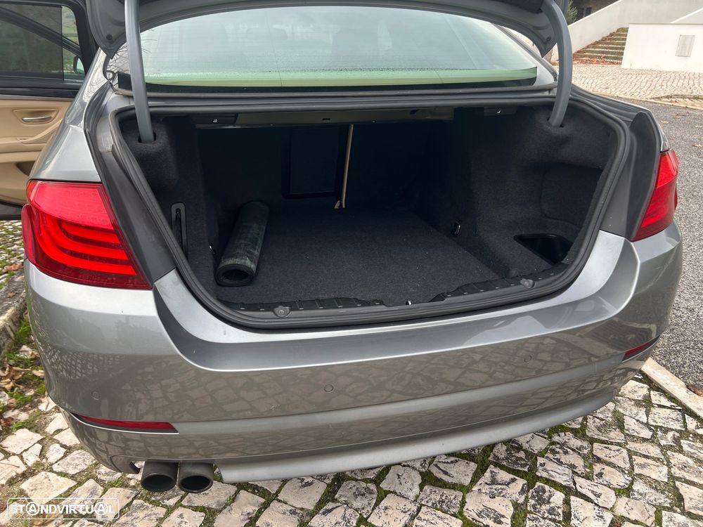 BMW 525 d Auto - 12