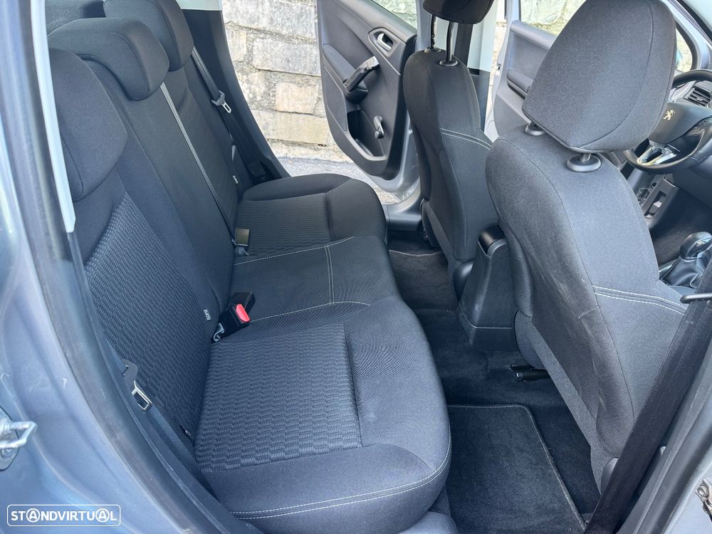 Peugeot 208 1.2 PureTech Active - 21