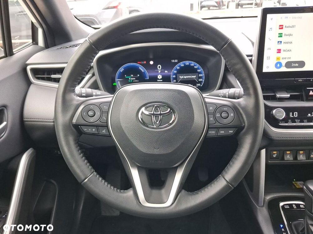 Toyota Corolla Cross 2.0 Hybrid Executive - 17