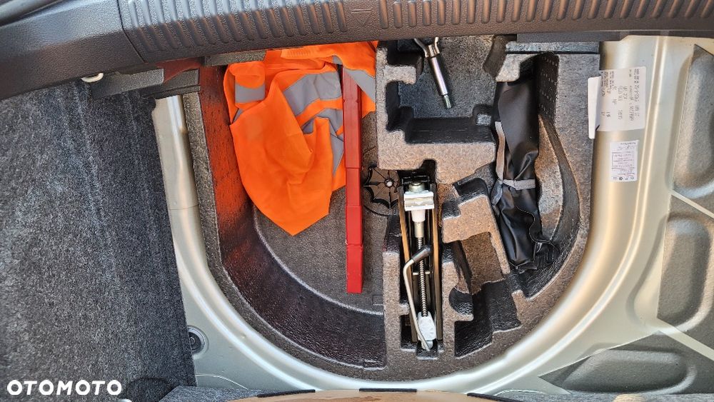 Volkswagen Polo - 15