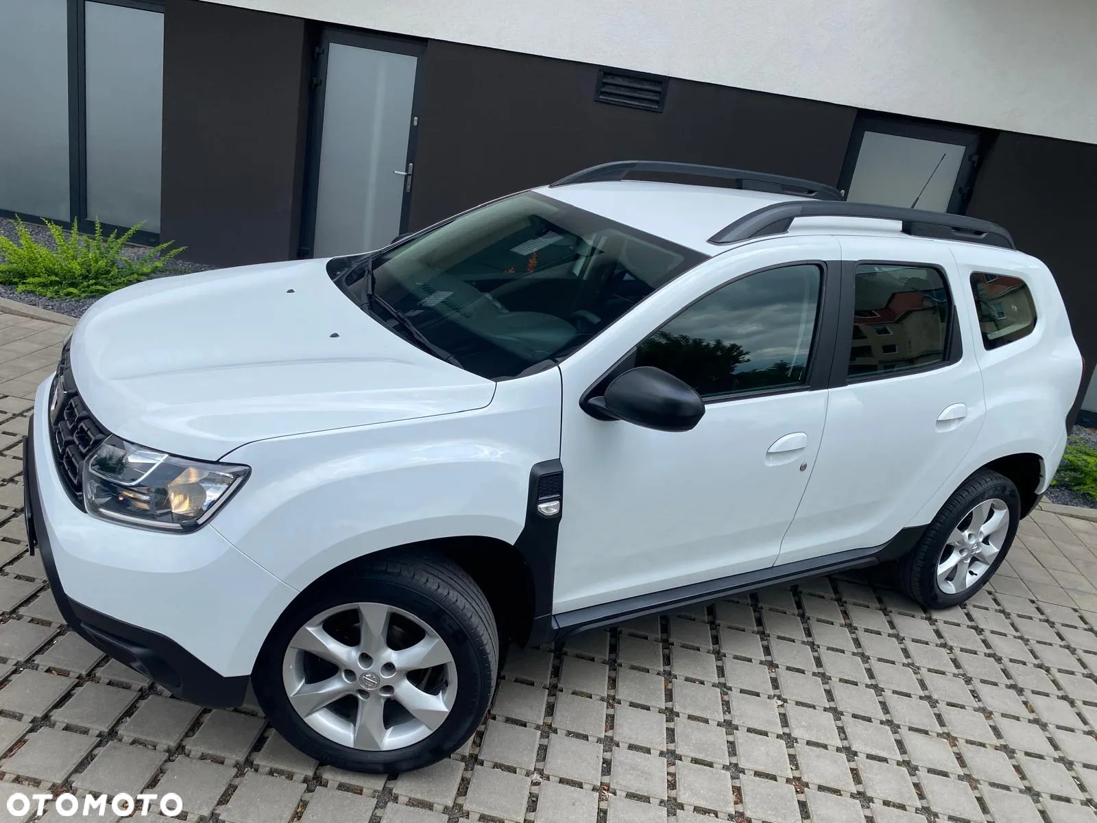 Dacia Duster 1.6 SCe Laureate S&S - 2