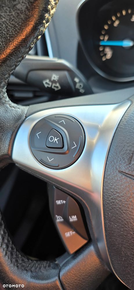 Ford Kuga 2.0 TDCi FWD Titanium - 23