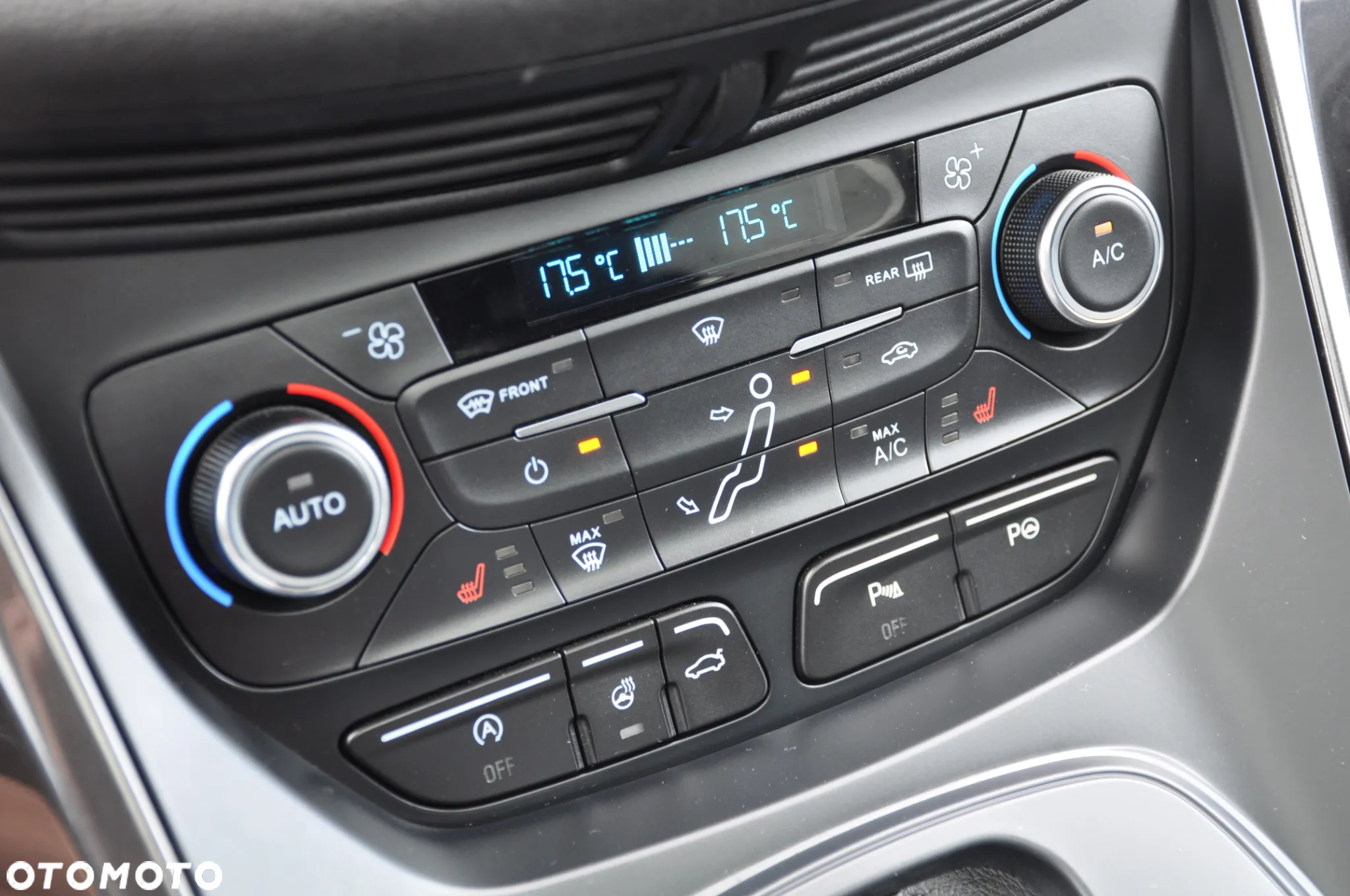 Ford C-MAX 1.5 EcoBoost Titanium ASS - 39
